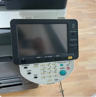 Impresora Konica Minolta Bizhub 223