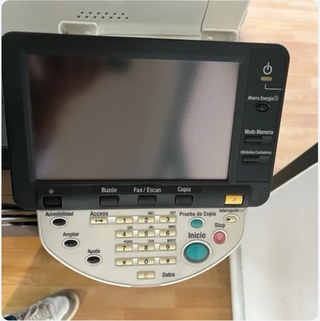 Impresora Konica Minolta Bizhub 223