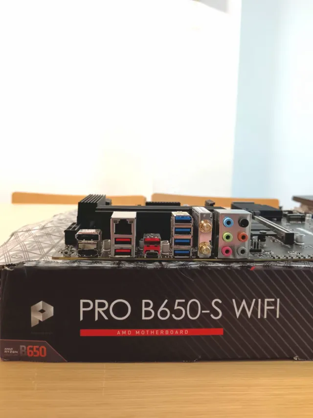 MSI PRO B650 S WIFI Placa Base