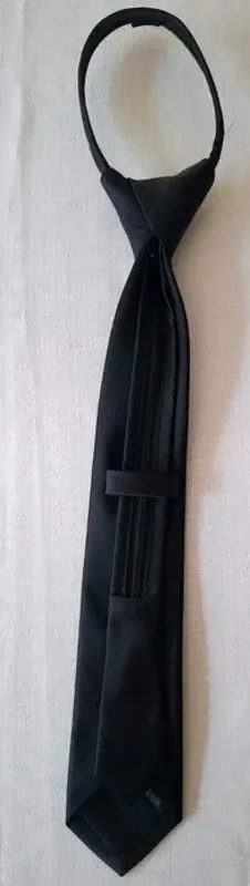 Lote 2 corbatas negras: corbata y lazo