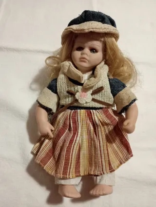 Set 2 Bambole Vintage Ceramica