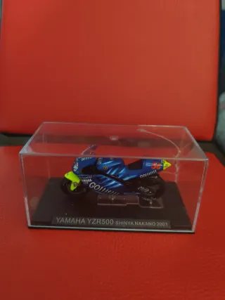 Yamaha YZR500 Shinya Nakano 2001