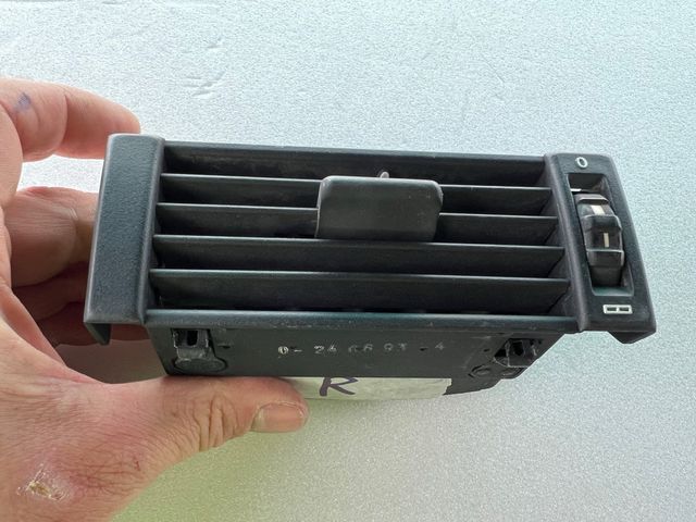 Aireador derecho Mercedes W124