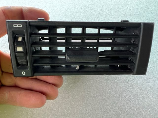 Aireador derecho Mercedes W124