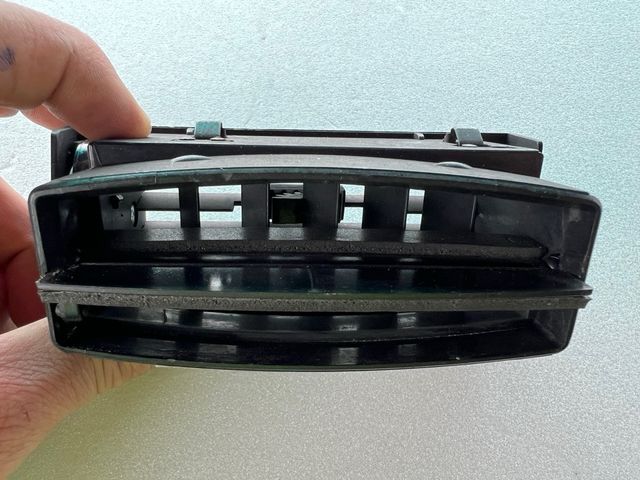 Aireador derecho Mercedes W124