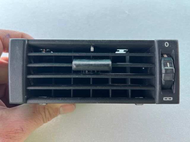 Aireador Derecho Mercedes W124