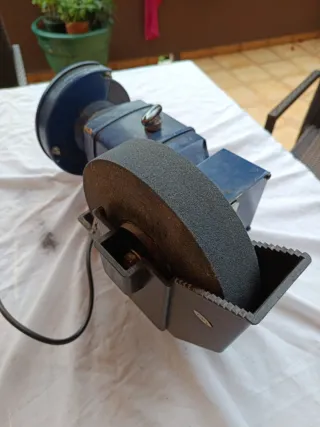 Amoladora de banco Rhino piedra de agua