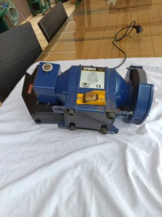 Amoladora de banco Rhino piedra de agua