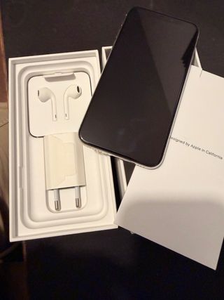 iPhone X 256GB Argento/Bianco con scatola e accessori