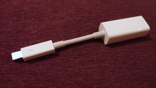 Adaptador Thunderbolt a Ethernet Apple