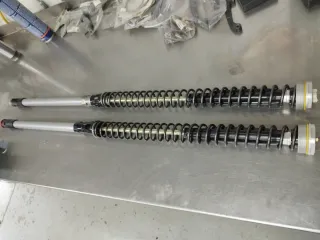 Cartuchos WP Explor 6500 48mm KTM