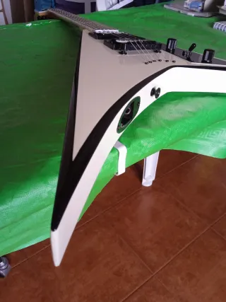 Guitarra Eléctrica Jackson Blanca