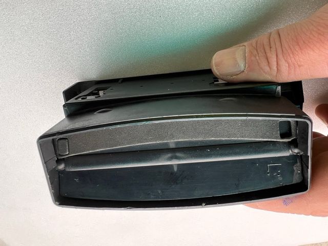 Rejilla ventilación Mercedes W124 Izquierda