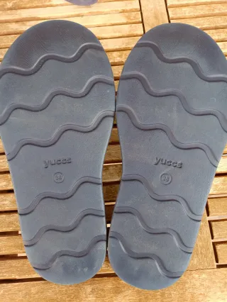 Zapatillas de estar por casa Yuccs azul marino