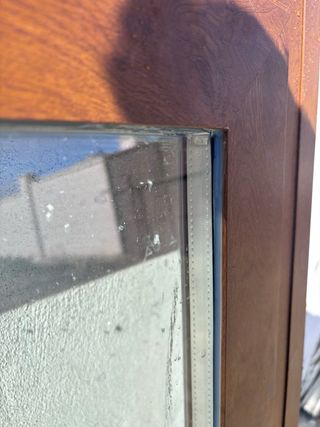 Ventanas aluminio nogal abatible y corredera