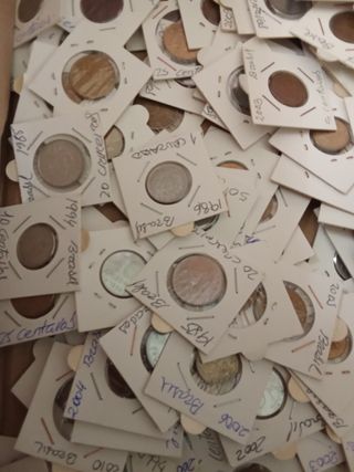 Lote de más de 250 monedas de Brasil