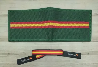 REBAJA: CARTERA EN PIEL BILLETERA VERDE ESPAÑA+ PU
