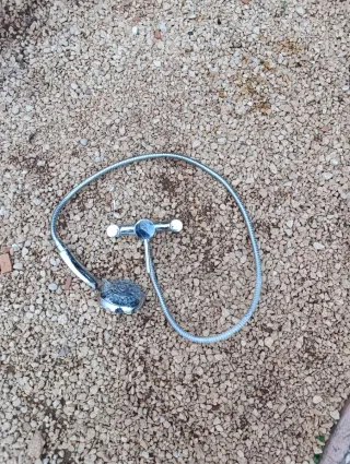 Grifo de ducha y alcachofa