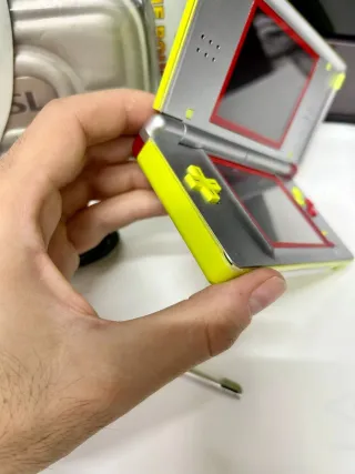 Nintendo DS Lite Grigio e Giallo Fluo