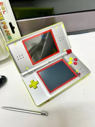 Nintendo DS Lite Grigio e Giallo Fluo