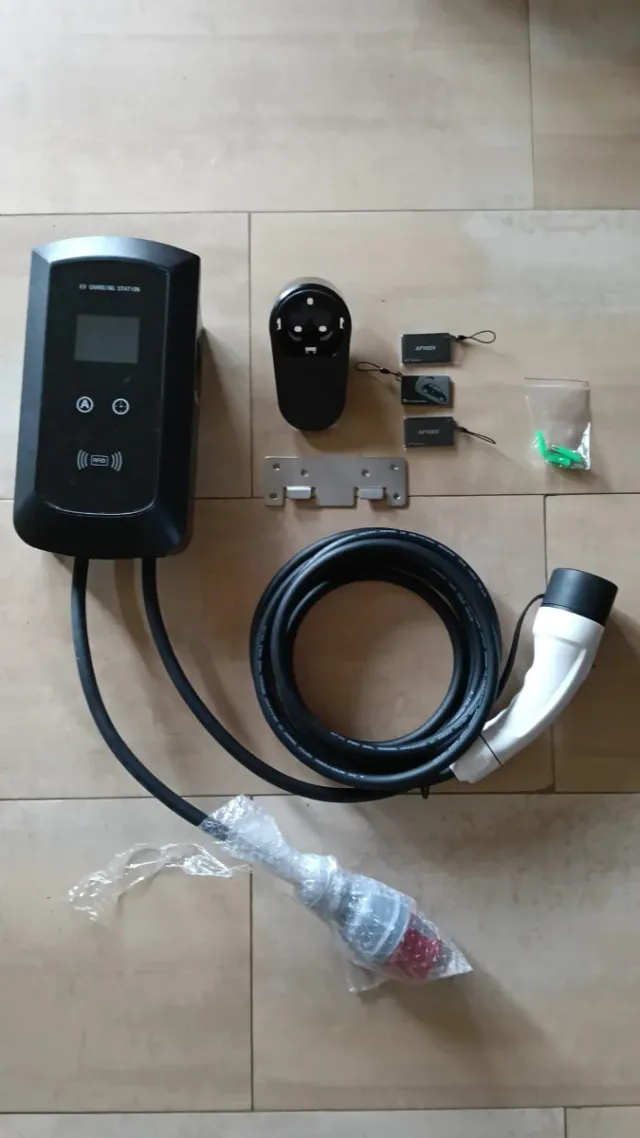 Estación Carga Coche Eléctrico Universal