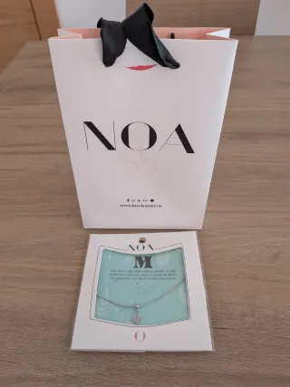 Colgante Inicial M NOA Story Plata