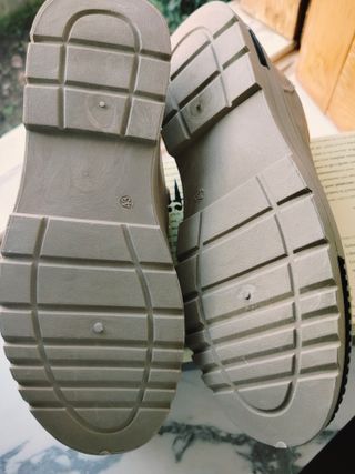 Scarpe uomo beige taglia 43?