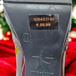 Zapatos charol color burdeos