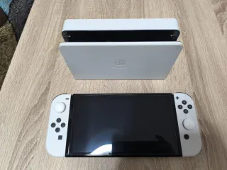 NINTENDO SWITCH OLED BLANCA