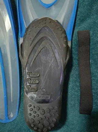 Aletas Buceo Decathlon Talla 36-37.