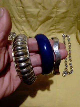 Lote bisutería antigua collares y pulseras