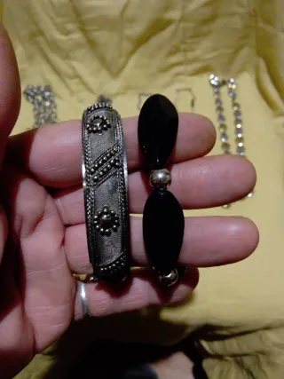 Lote bisutería antigua collares y pulseras