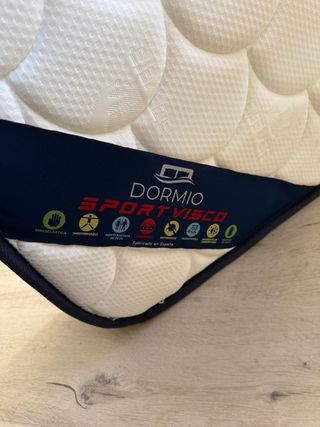 Cama infantil de madera y colchon biscoelastico