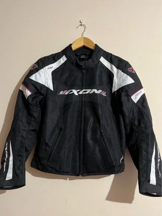 Chaqueta Cazadora Ixon Biker Moto Negra y Rosa