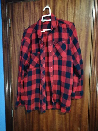 Camisa cuadros roja y negra Primark Talla M
