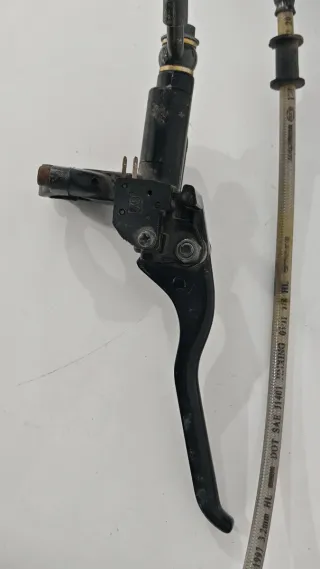 Maneta y mordaza freno hidráulico izquierdo moto