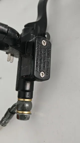 Maneta y mordaza freno hidráulico izquierdo moto