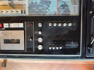 Sistema audio Vanguard con giradischi Garrard