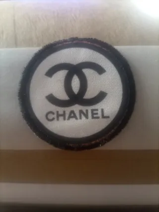 Toppa Chanel Logo