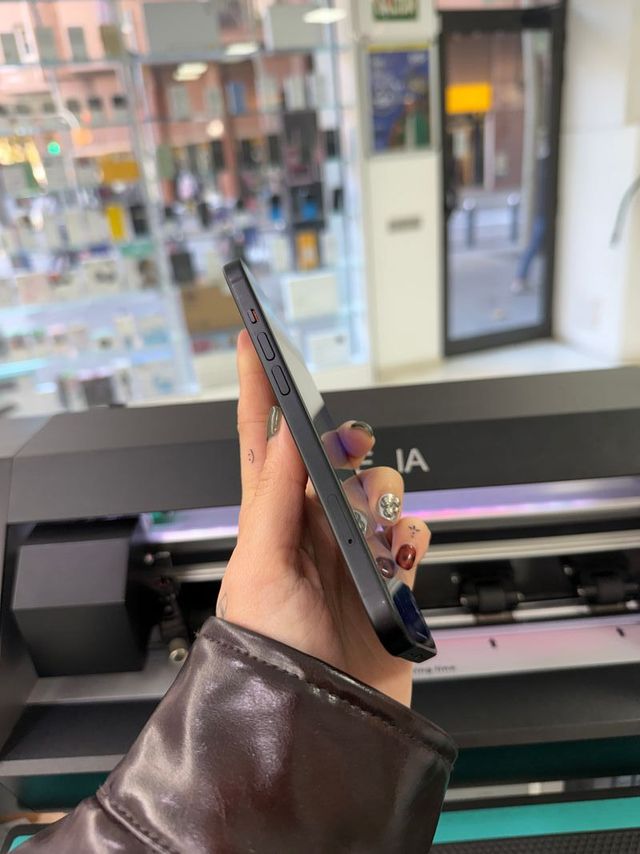 IPHONE 15 128GB COMO NOVO