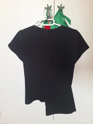 Blusa Zara negra cruzada