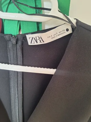 Blusa Zara negra cruzada