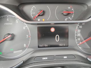 Opel Crossland X 2019 BICOLOR 1.2 130 CV ALTO GAMA