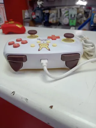 Mando Switch Pikachu