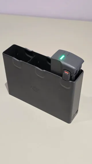 Centro di ricarica DJI Avata 2 + batteria