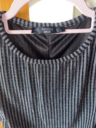 Vestido gris con brillos ajustado