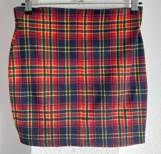 Falda mini Stradivarius cuadros tartán