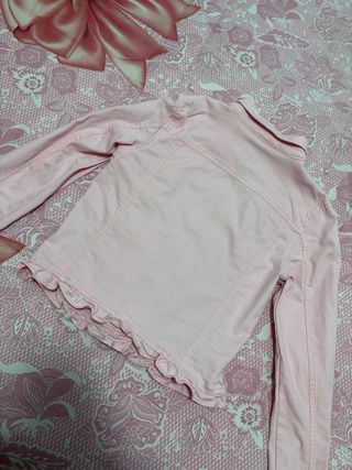 Giacca di jeans rosa bambina con volant