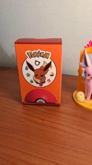 Espeon Pokémon – Figure da collezione con base