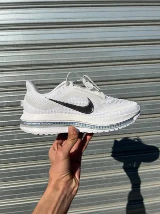 Nike Pegasus Premium